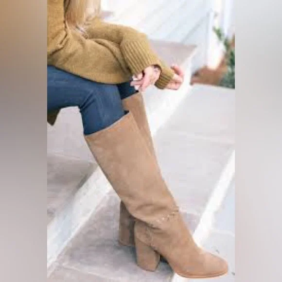 Tory Burch Brown Heeled Boots - Picture 2 of 14